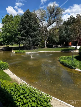 $343,900 | 1095 North Camelot Drive, Boise, ID 83704