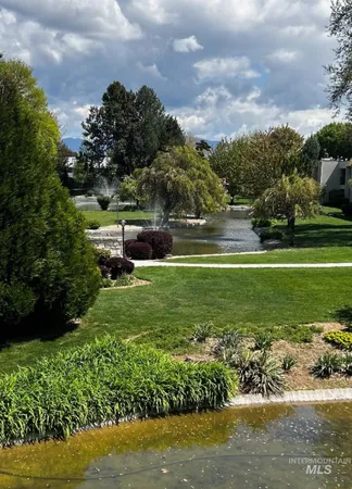 $343,900 | 1095 North Camelot Drive, Boise, ID 83704