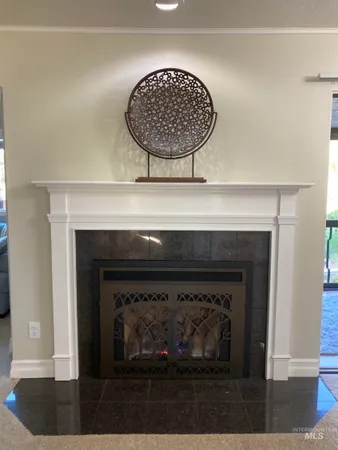 $343,900 | 1095 North Camelot Drive, Boise, ID 83704