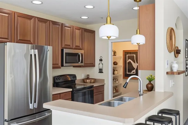 $2,300 | 6215 South Chickasaw Trail, Orlando, FL 32829