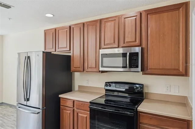 $2,300 | 6215 South Chickasaw Trail, Orlando, FL 32829