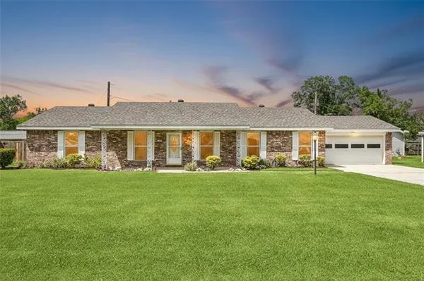 $315,000 | 14 Patricia Court, Luling, LA 70070