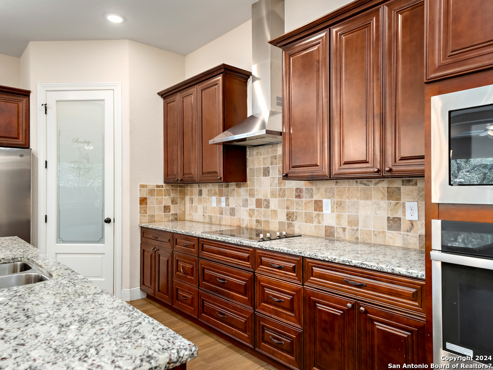 578 Carriage House, Unit 37 Spring Branch, TX 78070 - Photo 4 of 29