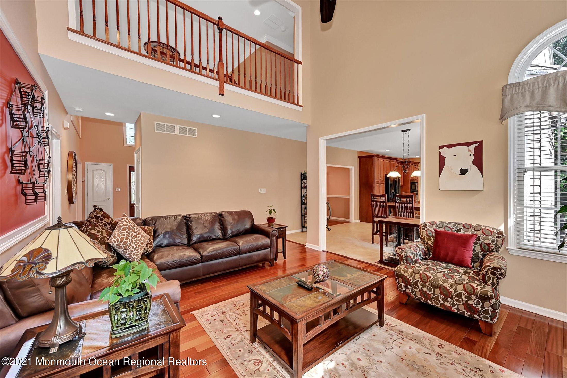 202 Robertsville Road Freehold, NJ 07728 - Photo 11 of 41 11-13398825