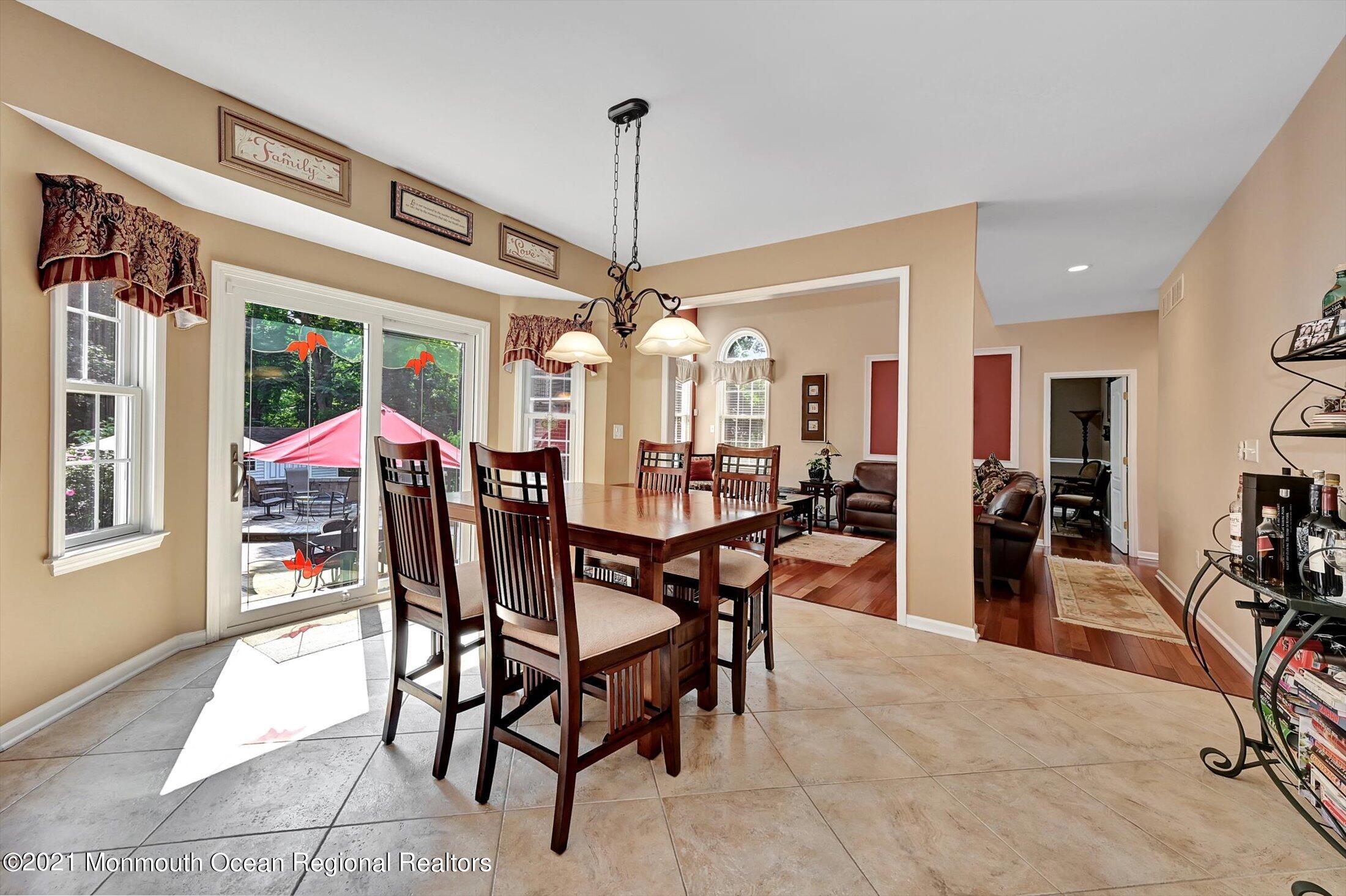 202 Robertsville Road Freehold, NJ 07728 - Photo 13 of 41 13-13398834