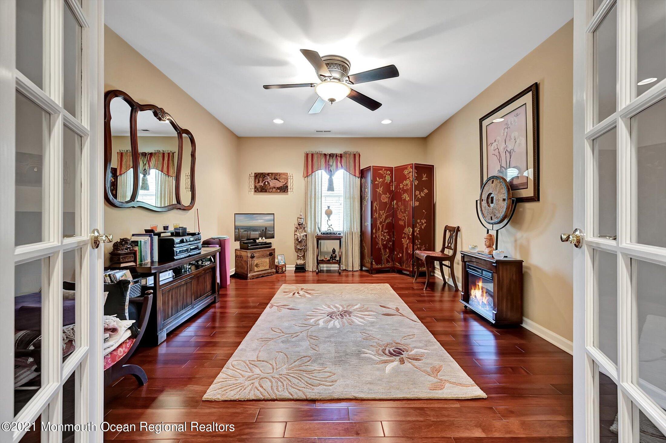 202 Robertsville Road Freehold, NJ 07728 - Photo 23 of 41 23-13398873