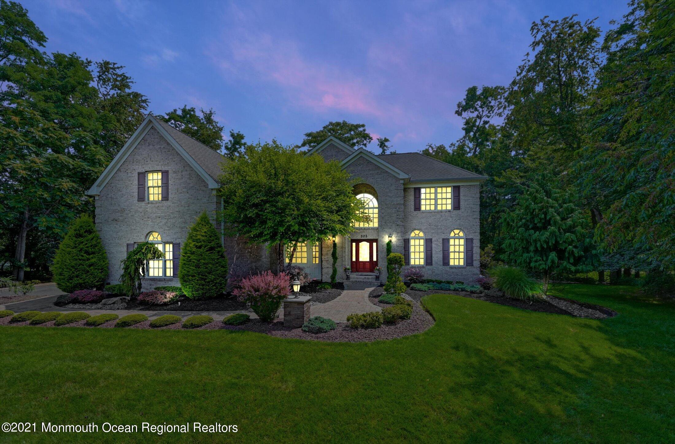 202 Robertsville Road Freehold, NJ 07728 - Photo 4 of 41 01-13399039
