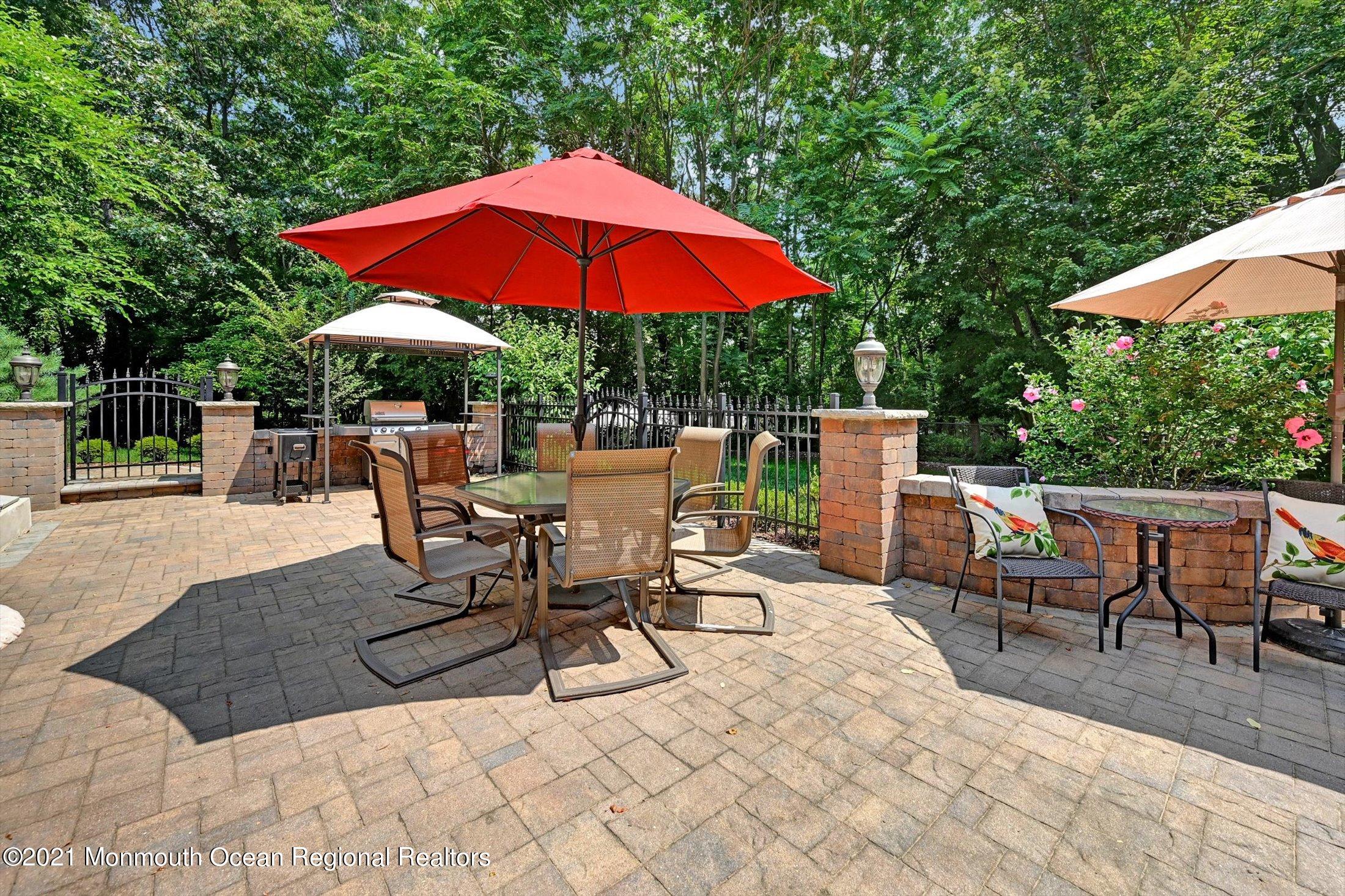 202 Robertsville Road Freehold, NJ 07728 - Photo 32 of 41 32-13398909