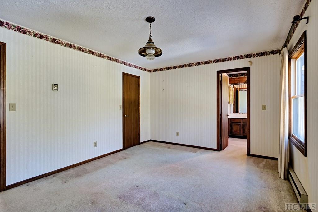 1341 Leonard Road, Unit 4 Highlands, NC 28741 - Photo 13 of 17 Gallery Image 13
