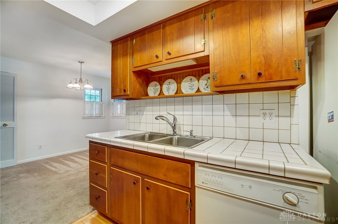 2342 Rawnsdale Road Dayton, OH 45440 - Photo 5 of 49 Gallery Image 5