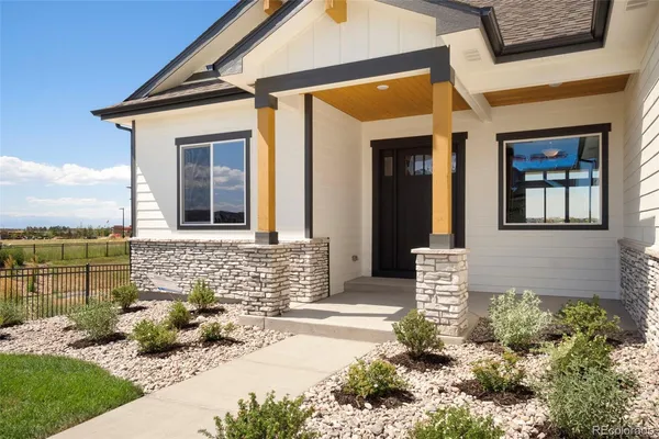 $1,049,990 | 24113 East 36th Place, Aurora, CO 80019