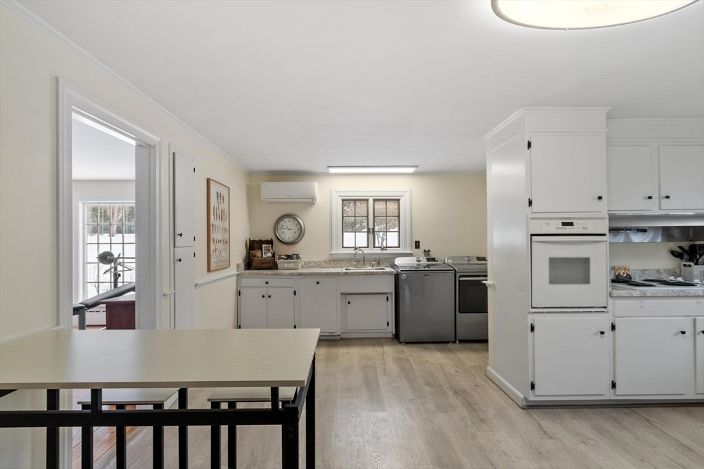 454 Wilson Street Clinton, MA 01510 - Photo 13 of 39
