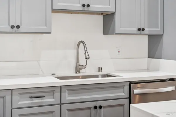 $589,000 | 2529 Filbert Street, Oakland, CA 94607