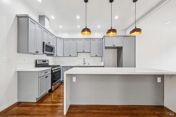 $589,000 | 2529 Filbert Street, Oakland, CA 94607