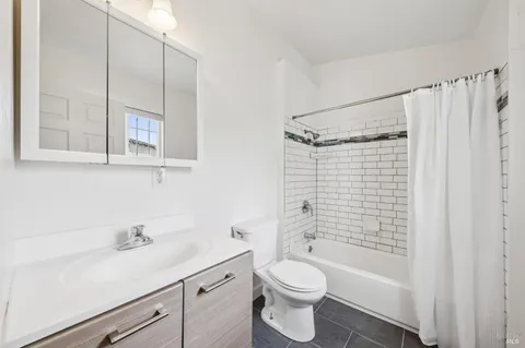 $589,000 | 2529 Filbert Street, Oakland, CA 94607