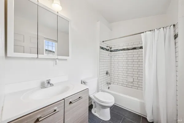 $589,000 | 2529 Filbert Street, Oakland, CA 94607