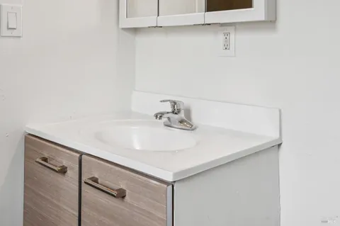 $589,000 | 2529 Filbert Street, Oakland, CA 94607