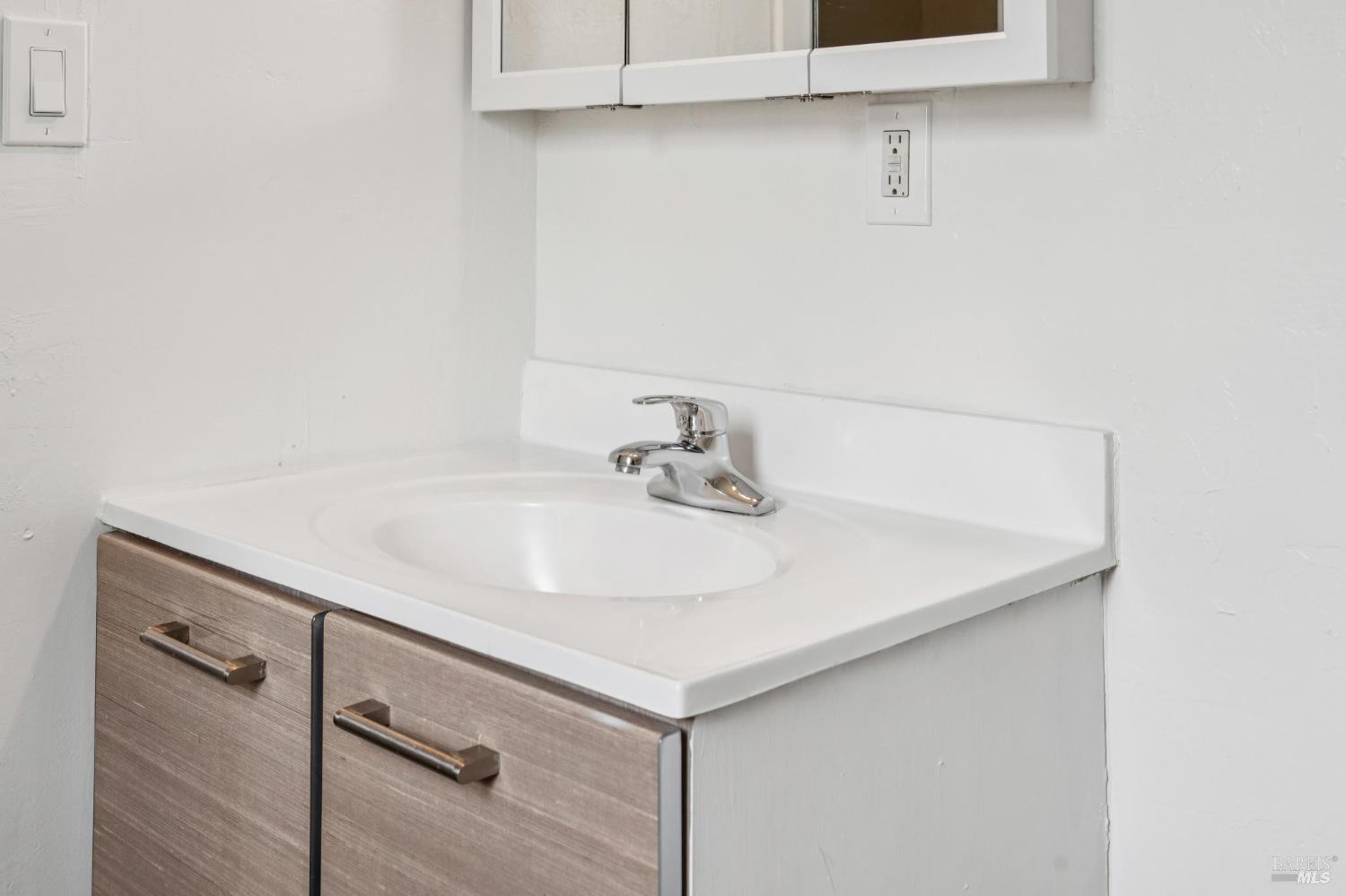 2529 Filbert Street Oakland, CA 94607 - Photo 21 of 32