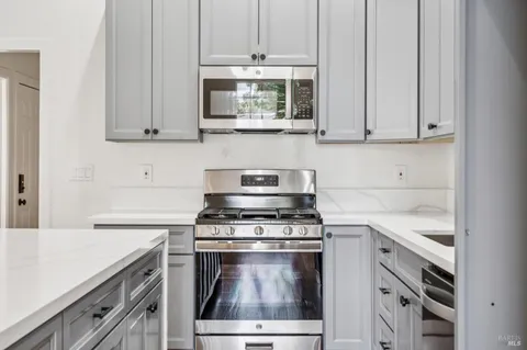 $589,000 | 2529 Filbert Street, Oakland, CA 94607
