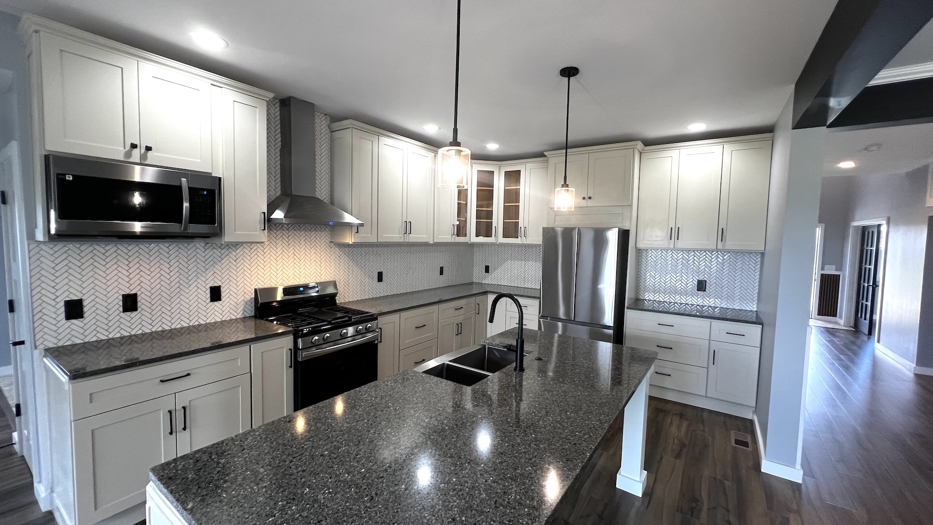 1306 South Roberto Road Mahomet, IL 61853 - Photo 8 of 42