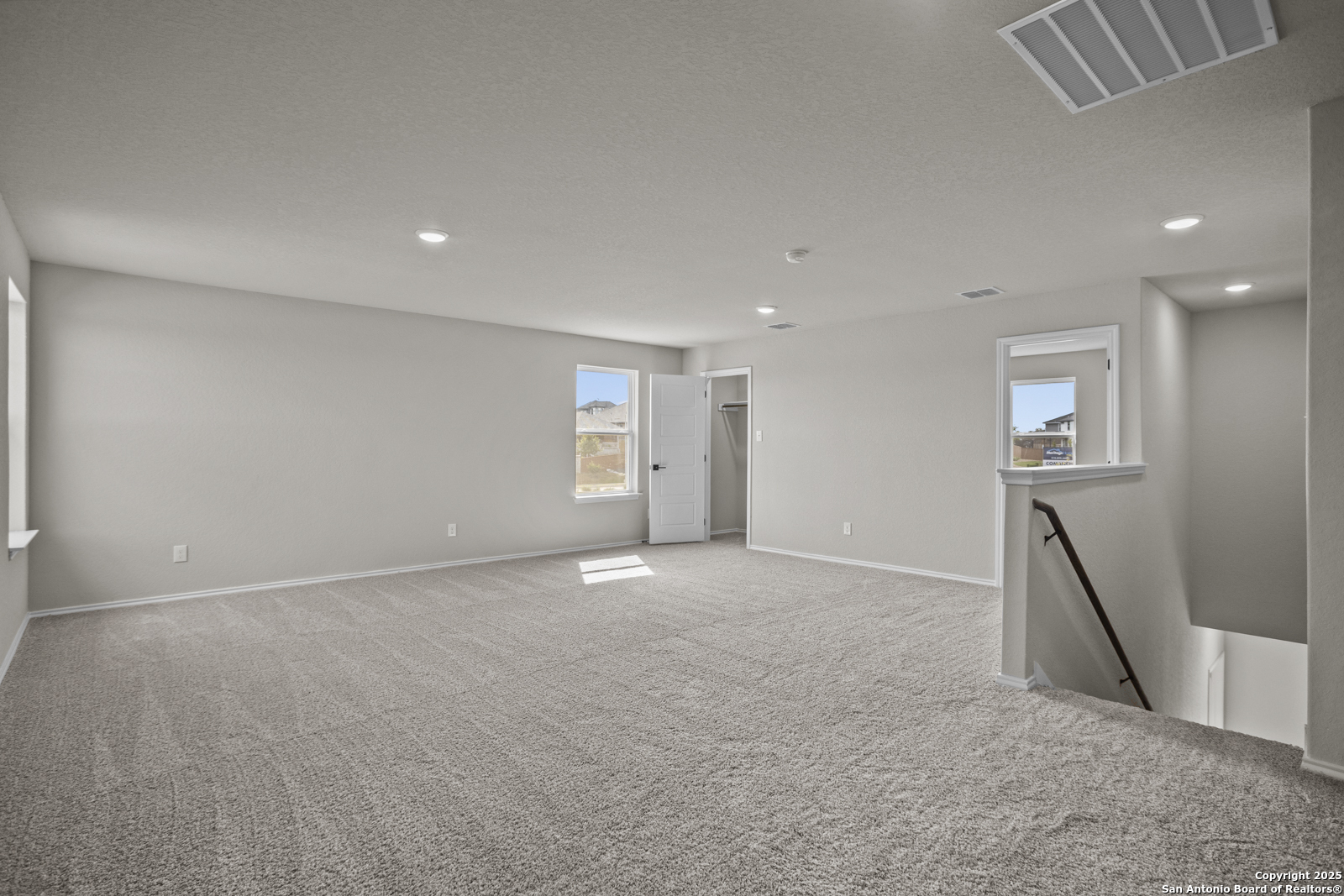 6871 Comanche Cave San Antonio, TX 78233 - Photo 26 of 41