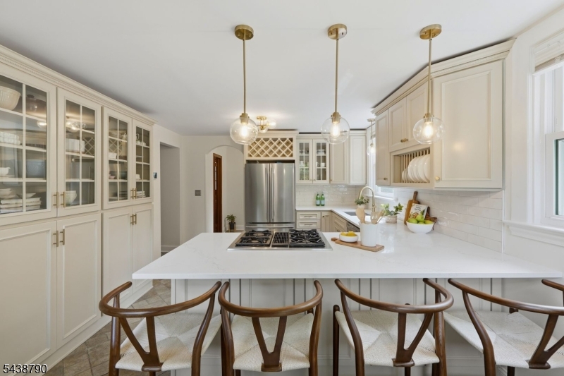 610 Springfield Avenue Summit, NJ 07901 - Photo 13 of 50