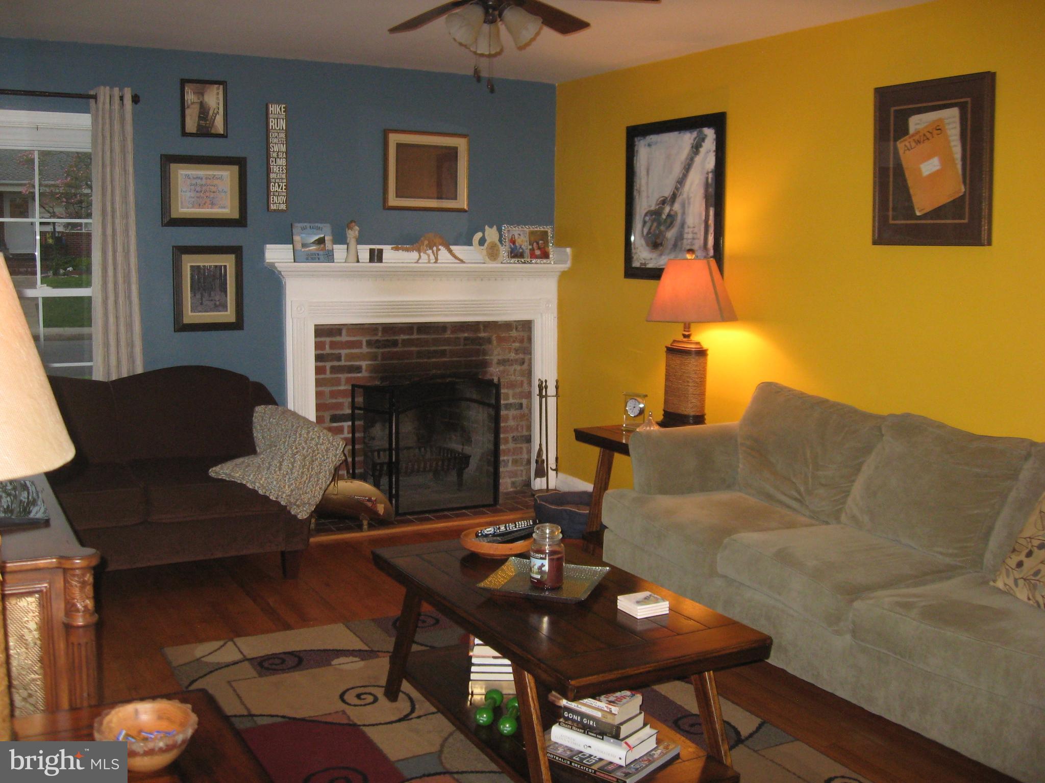 7 Brooks Road Bel Air, MD 21014 - Photo 17 of 30 Warm hardwood floor!