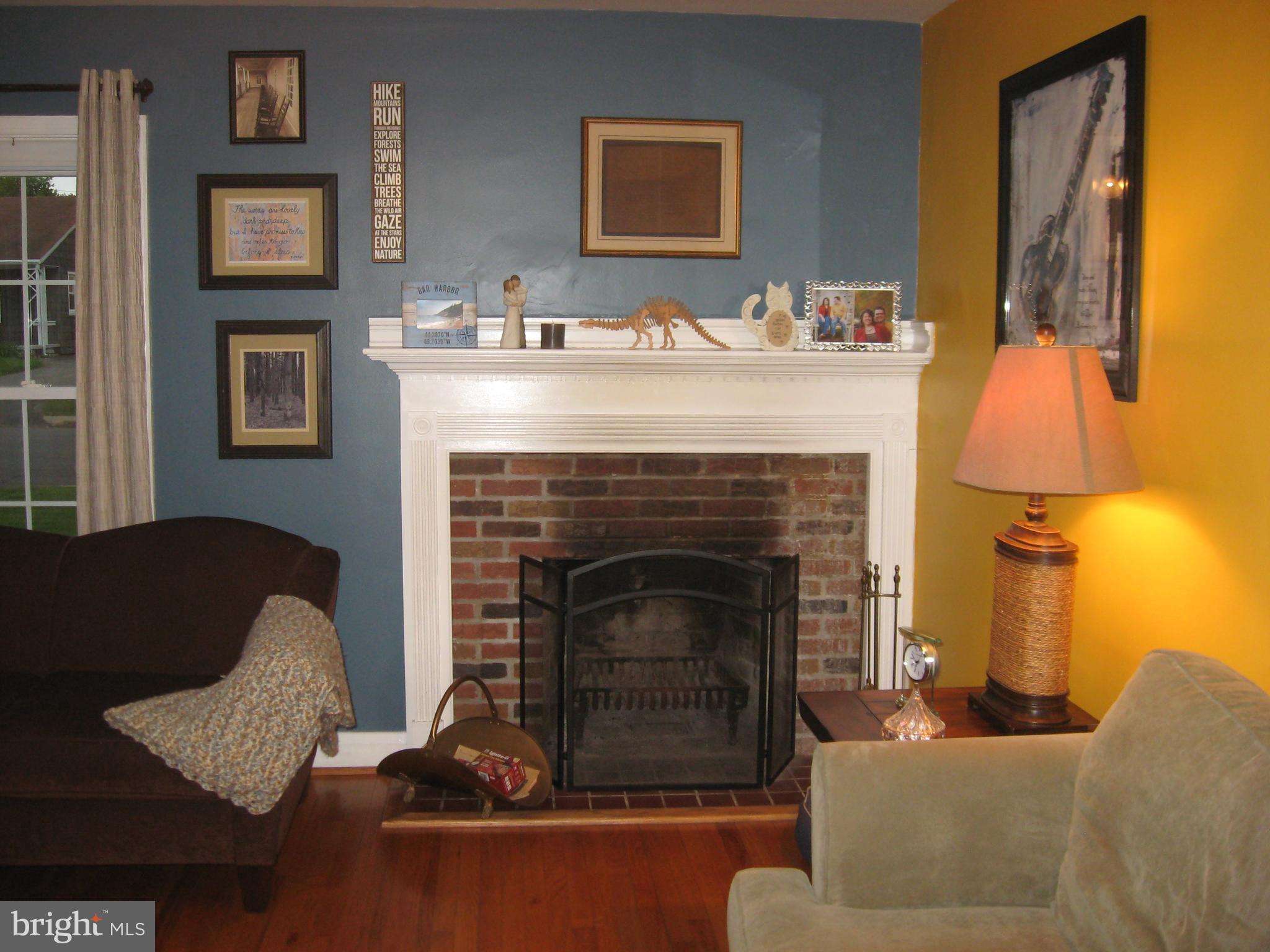 7 Brooks Road Bel Air, MD 21014 - Photo 18 of 30 Wood burning FP!