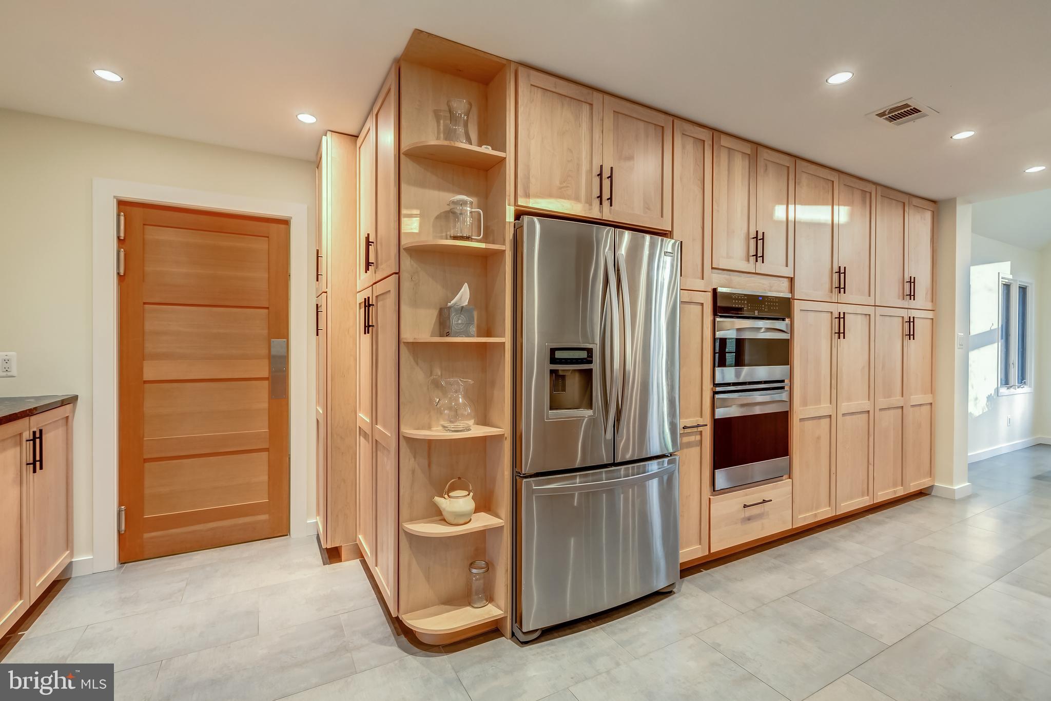 11814 State Rte 4707 Reston, VA 20191 - Photo 12 of 68