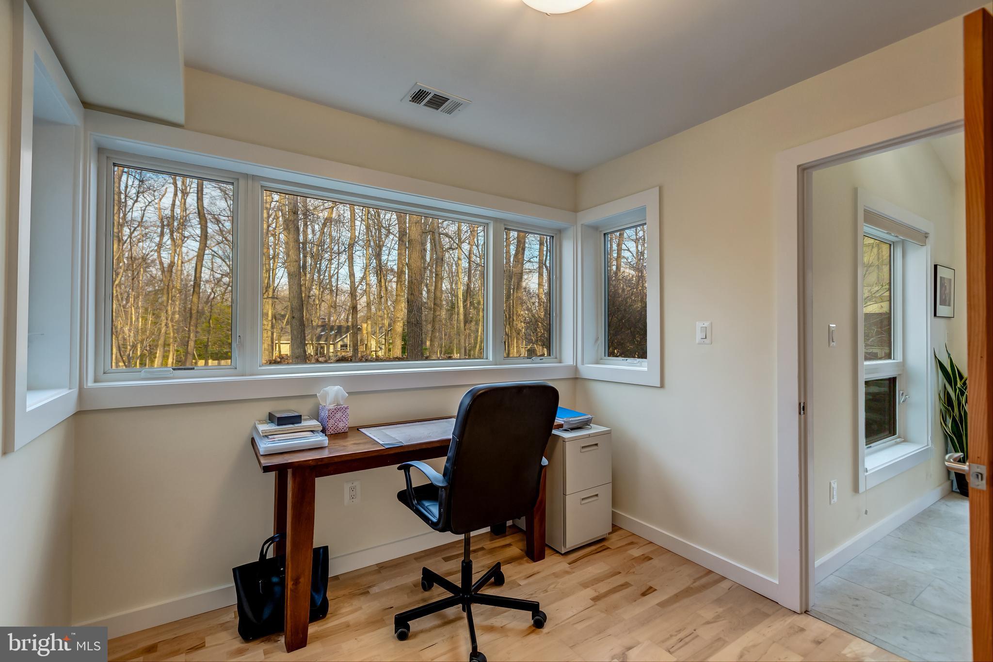 11814 State Rte 4707 Reston, VA 20191 - Photo 32 of 68