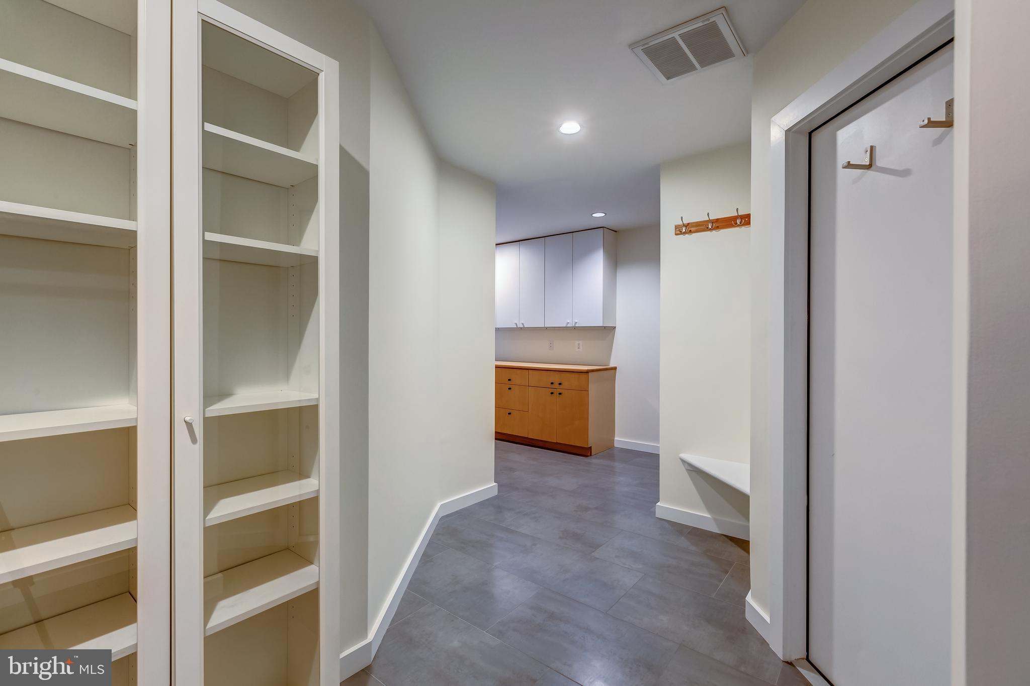 11814 State Rte 4707 Reston, VA 20191 - Photo 35 of 68