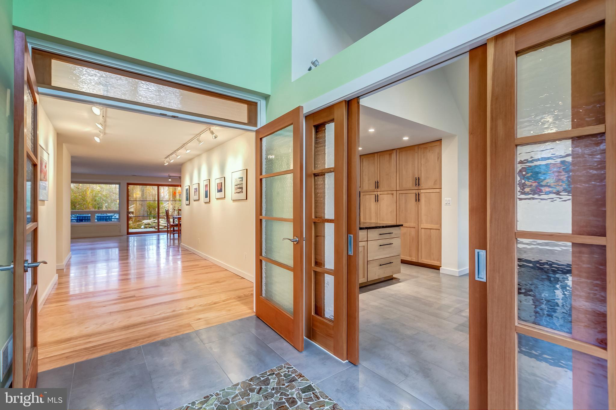 11814 State Rte 4707 Reston, VA 20191 - Photo 5 of 68