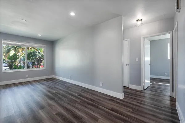 $3,600 | 326 Southeast 3rd Terrace, Dania Beach, FL 33004