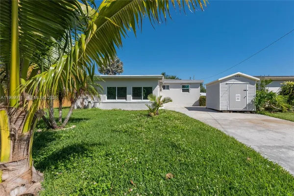 $3,600 | 326 Southeast 3rd Terrace, Dania Beach, FL 33004