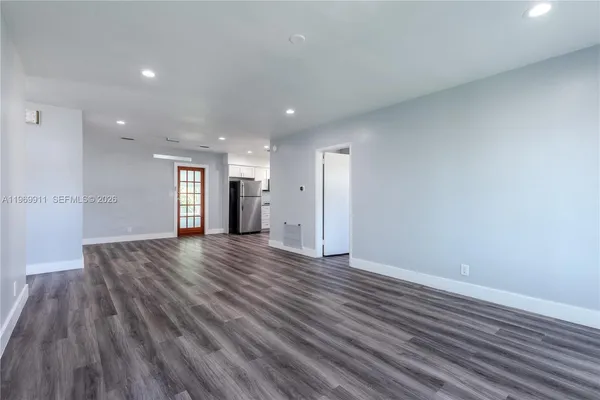 $3,600 | 326 Southeast 3rd Terrace, Dania Beach, FL 33004