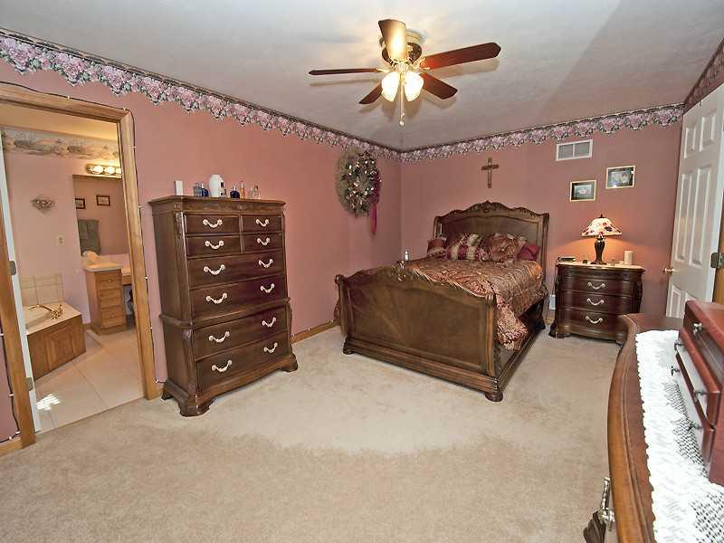 650 Allison Hollow Road Houston, PA 15342 - Photo 19 of 24 Master Bedroom. California Closets
