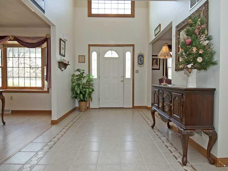 650 Allison Hollow Road Houston, PA 15342 - Photo 6 of 24 Entry/Foyer. Entry w/Palladium Window & Ceramic Tile Floor
