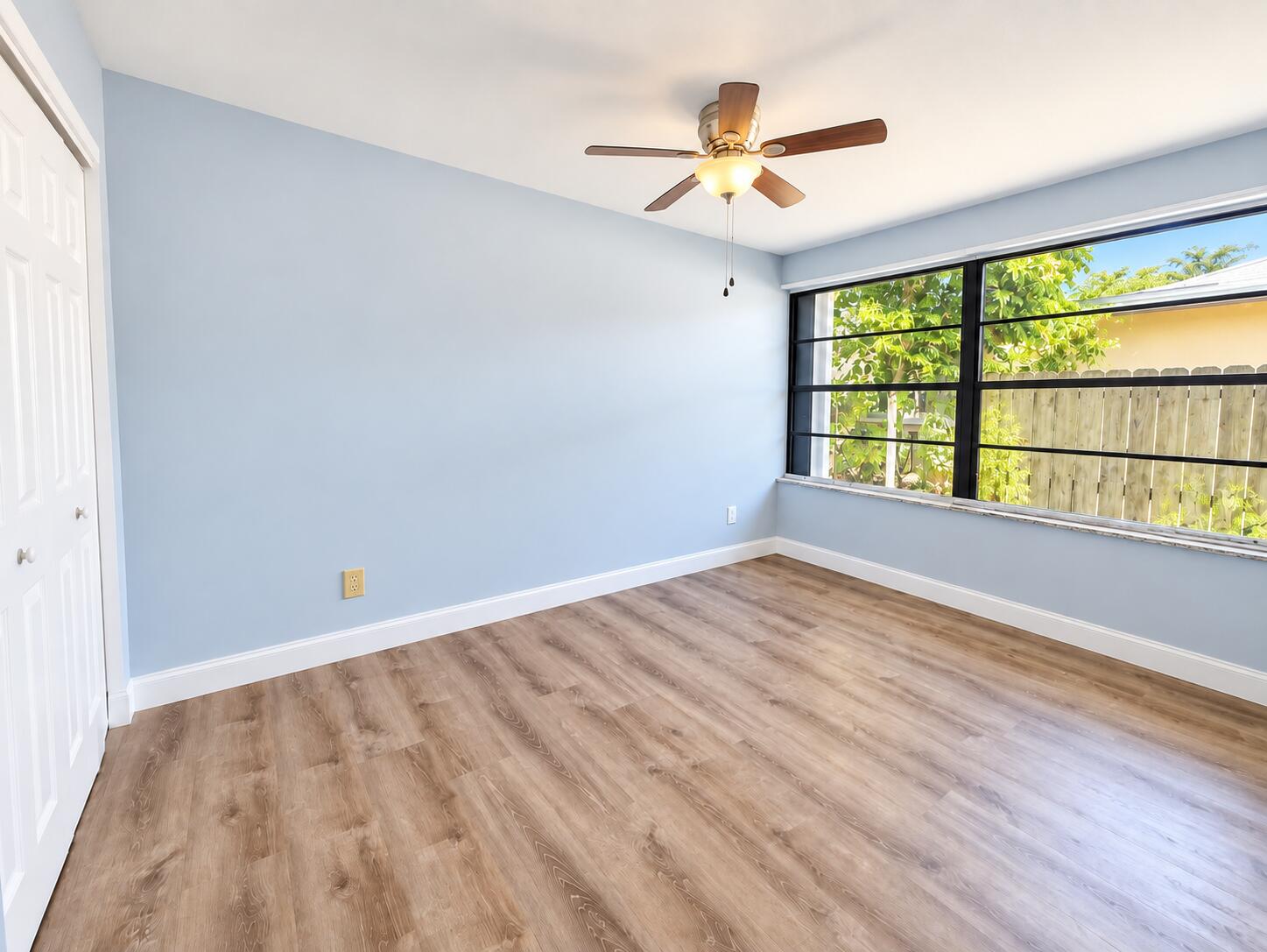 23 Snapper Avenue Key Largo, FL 33037 - Photo 15 of 32 2nd bedroom