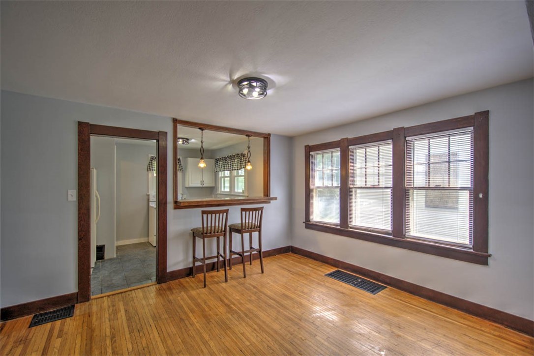 1344 East Lawrence Street Decatur, IL 62521 - Photo 9 of 24