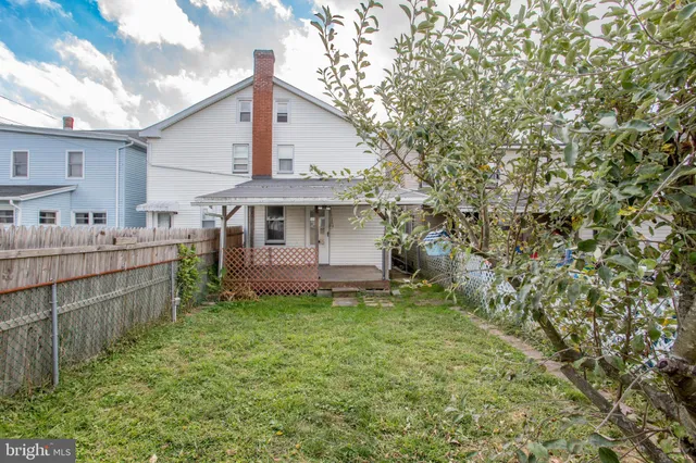 $119,900 | 126 West White Street, Summit Hill, PA 18250