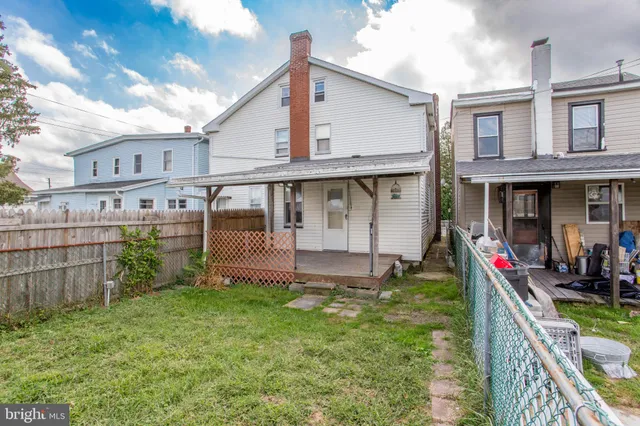 $119,900 | 126 West White Street, Summit Hill, PA 18250