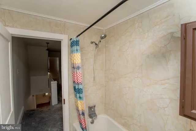 $119,900 | 126 West White Street, Summit Hill, PA 18250