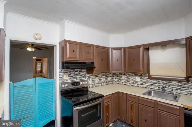 $119,900 | 126 West White Street, Summit Hill, PA 18250