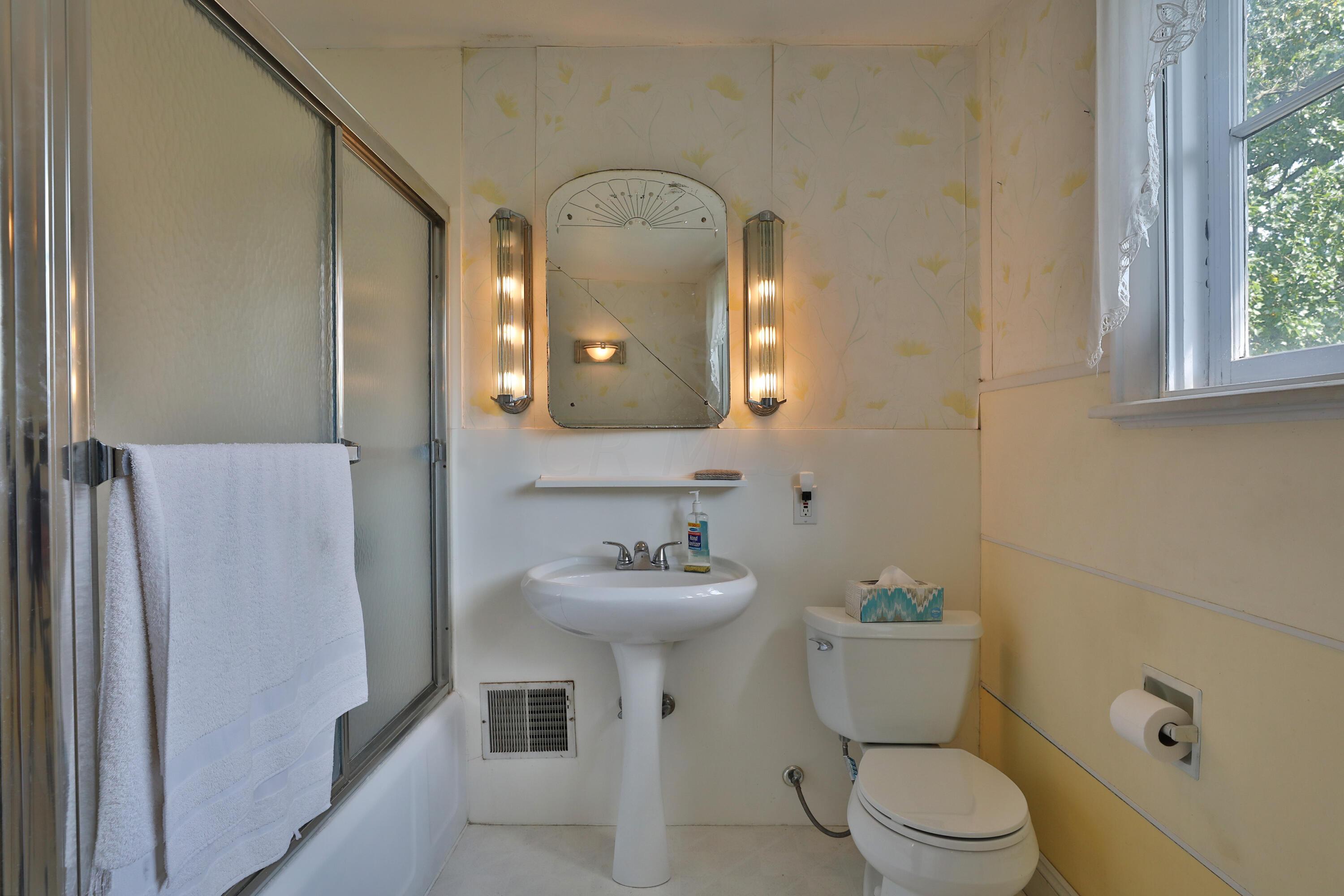 223 East Tulane Road Columbus, OH 43202 - Photo 33 of 36