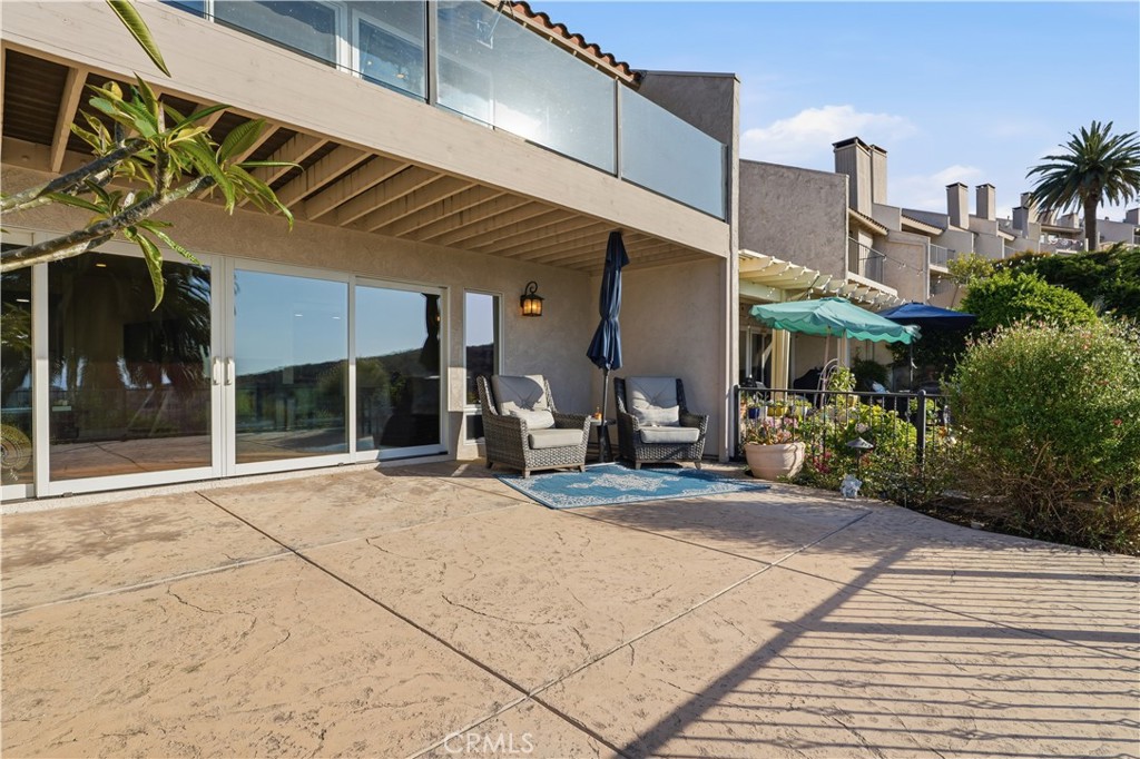 2235 El Capitan Drive Riverside, CA 92506 - Photo 29 of 62 Patio area/Viewing Deck
