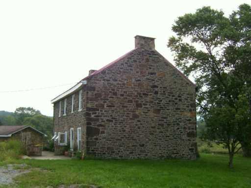 567 Pandora Road Derry, PA 15627 - Photo 2 of 8 View.