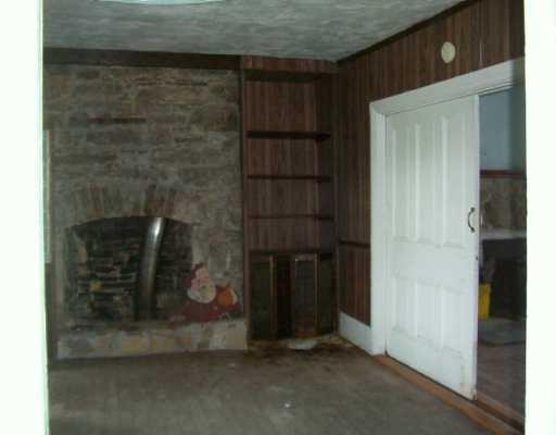 567 Pandora Road Derry, PA 15627 - Photo 7 of 8 Living Room.
