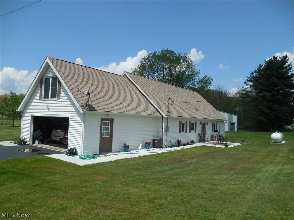 87400 Reed Road Uhrichsville, OH 44683 - Photo 17 of 22 Gallery Image 17