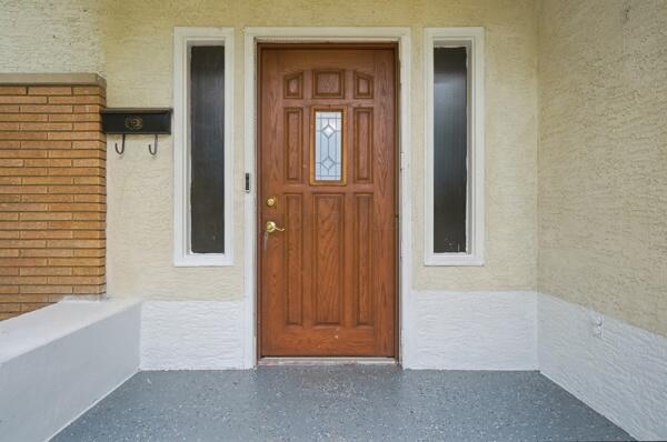 5320 Hazelwood Road Columbus, OH 43229 - Photo 5 of 46 003_cJeE