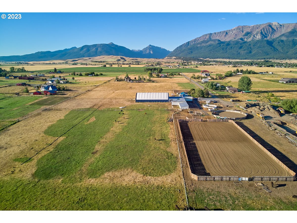 81481 Valley View Road Joseph, OR 97846 - Photo 1 of 24 a view of an ocean and city